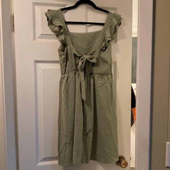 Dress - Picture 2 of 3